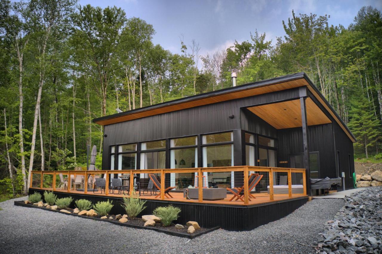 Kallm-Mont-Tremblant Chalet With Hot Tub, Pond & Beach On Private 7Acre Estate Lac-Superieur Екстериор снимка