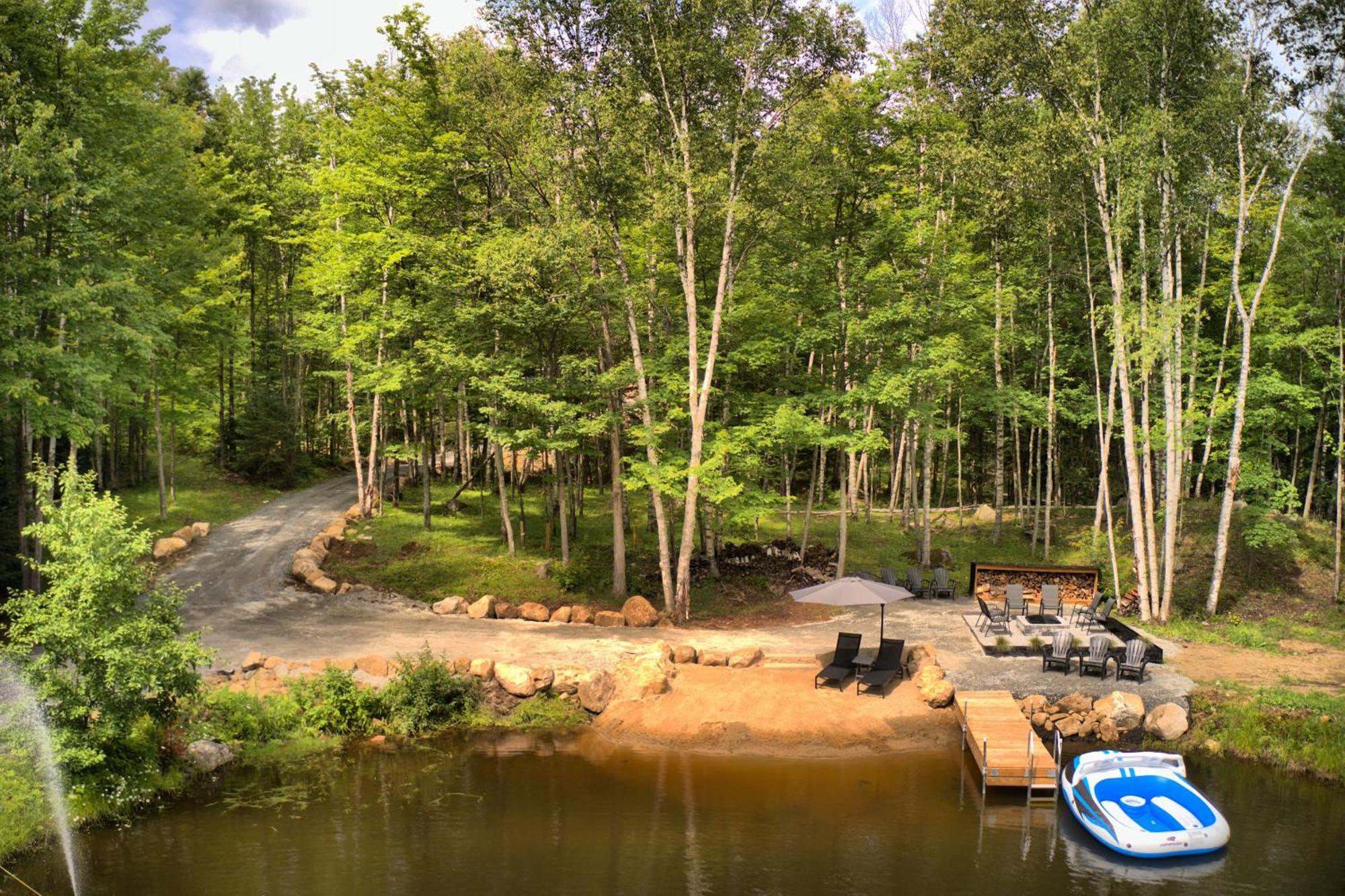 Kallm-Mont-Tremblant Chalet With Hot Tub, Pond & Beach On Private 7Acre Estate Lac-Superieur Екстериор снимка